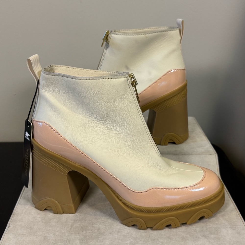 Sorel Cream and Tan Heeled Boots